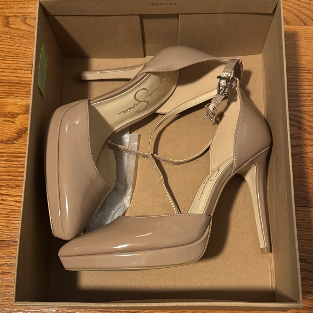 Jessica Simpson Taupe Patent Heels